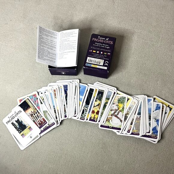 Tarot of Pagan Cats Box of 78 Tarot Cards Lo Scarabeo, Torino, Italy 2.25" x 3.5 - Picture 5 of 5